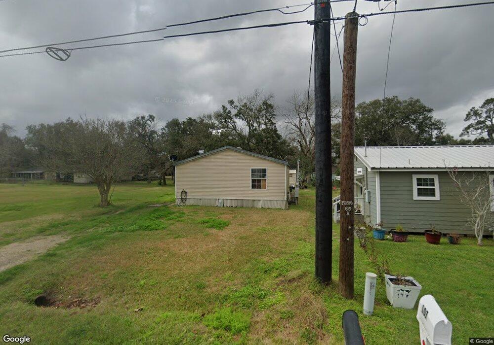 101 N Shirley St, Alvin, TX 77511 - photo 1