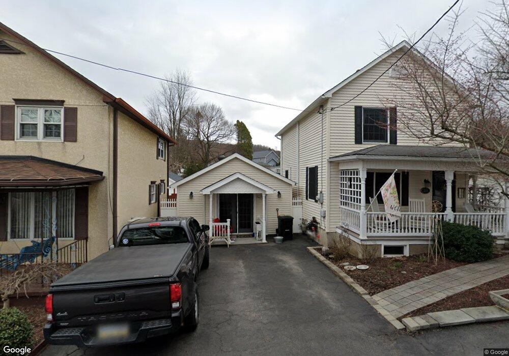 332 Carbon St, Archbald, PA 18403 - photo 1