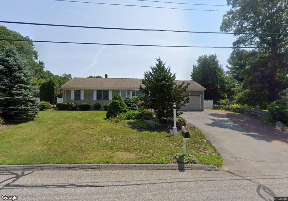 32 Jason Dr, South Dartmouth, MA 02748 - photo 1