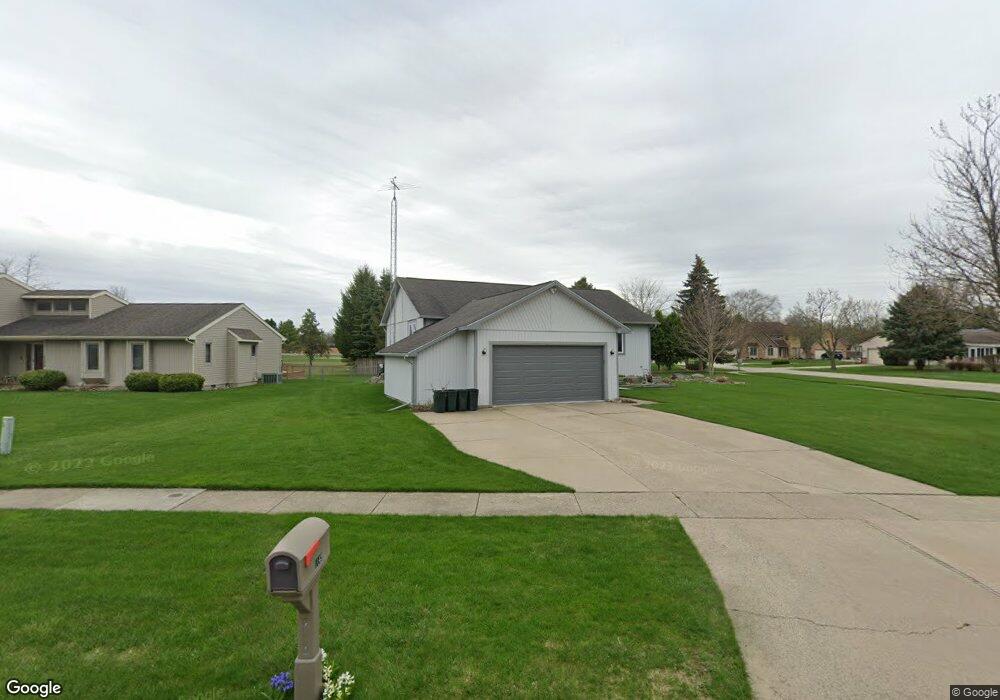 1142 Birchwood Dr, Flushing, MI 48433 - photo 1