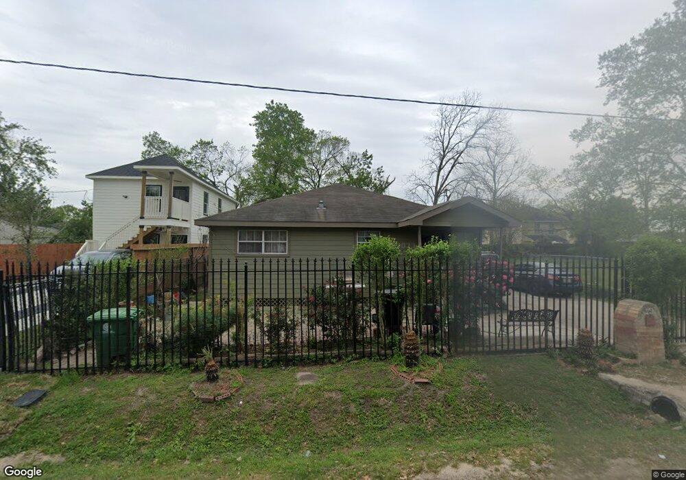 6647 Arabella St, Houston, TX 77091 - photo 1
