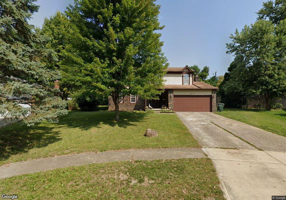 1820 White Pine Ct, Columbus, OH 43229 - photo 1