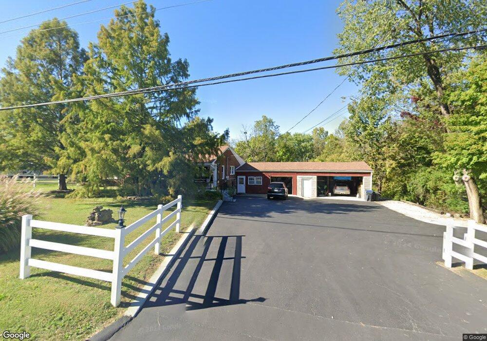 5919 E Manslick Rd, Louisville, KY 40219 - photo 1