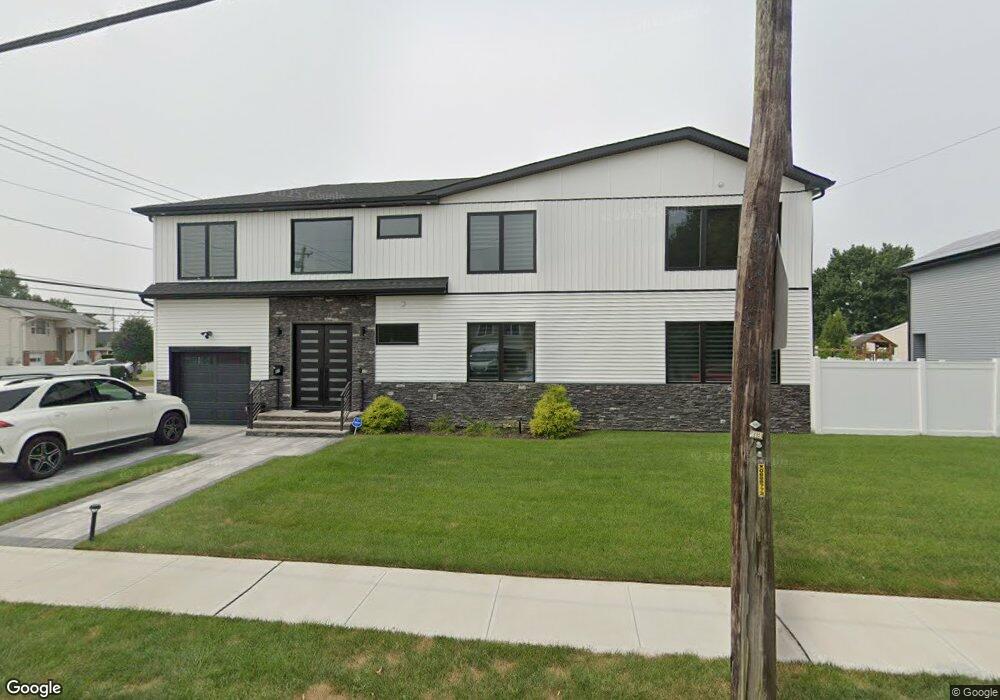 41 Floral Ave, Bethpage, NY 11714 - photo 1