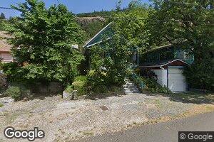310 E Franklin St, Bingen, WA 98605