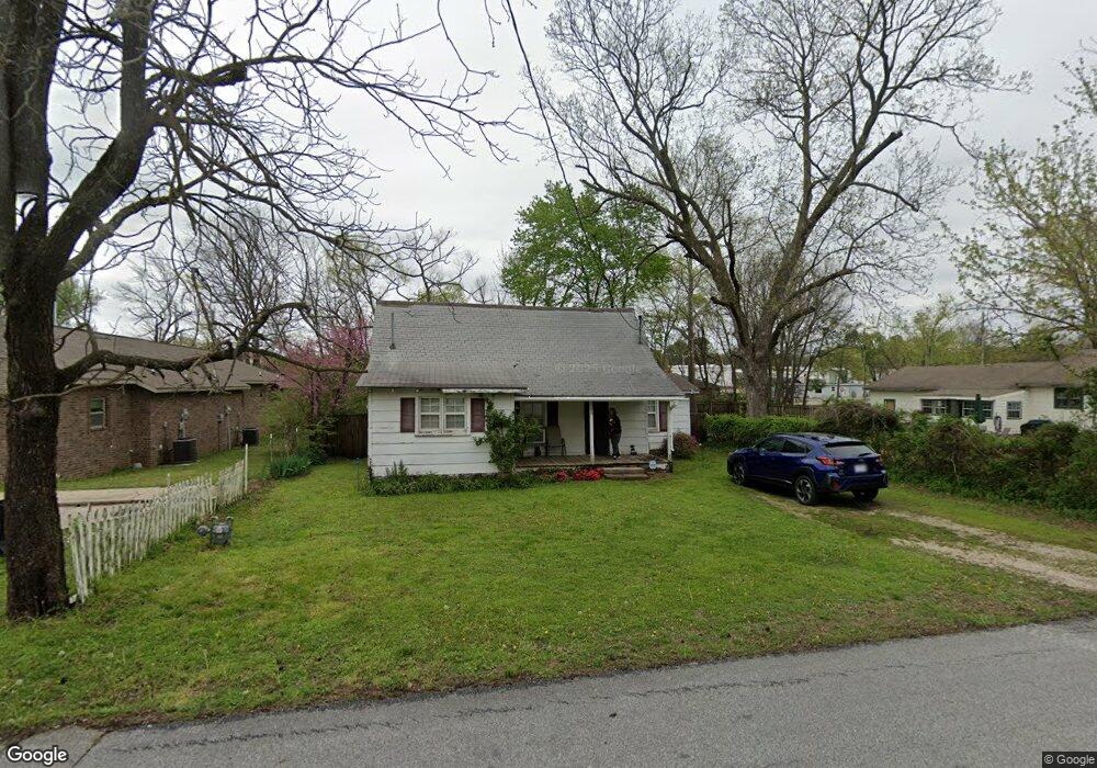 106 W Cleveland St, Prairie Grove, AR 72753 - photo 1