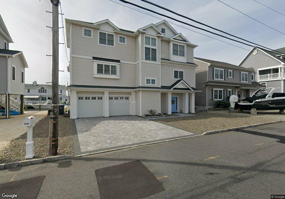 316 Venice Dr, Lavallette, NJ 08735 - photo 1