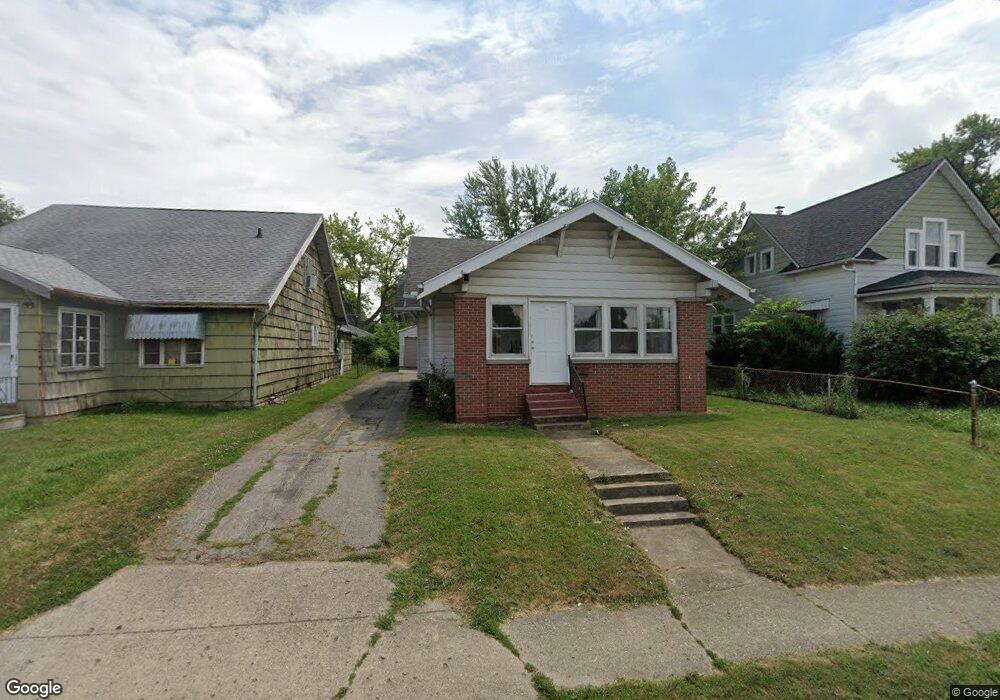 305 W Memorial Dr, Muncie, IN 47302 - photo 1