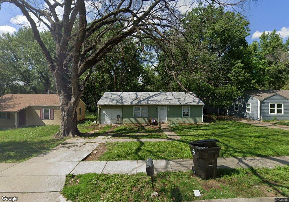 500 SE 34th St, Topeka, KS 66605 - photo 1