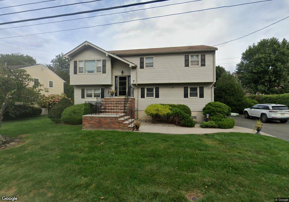 7 Spaulding Place, Monmouth Beach, NJ 07750 - photo 1