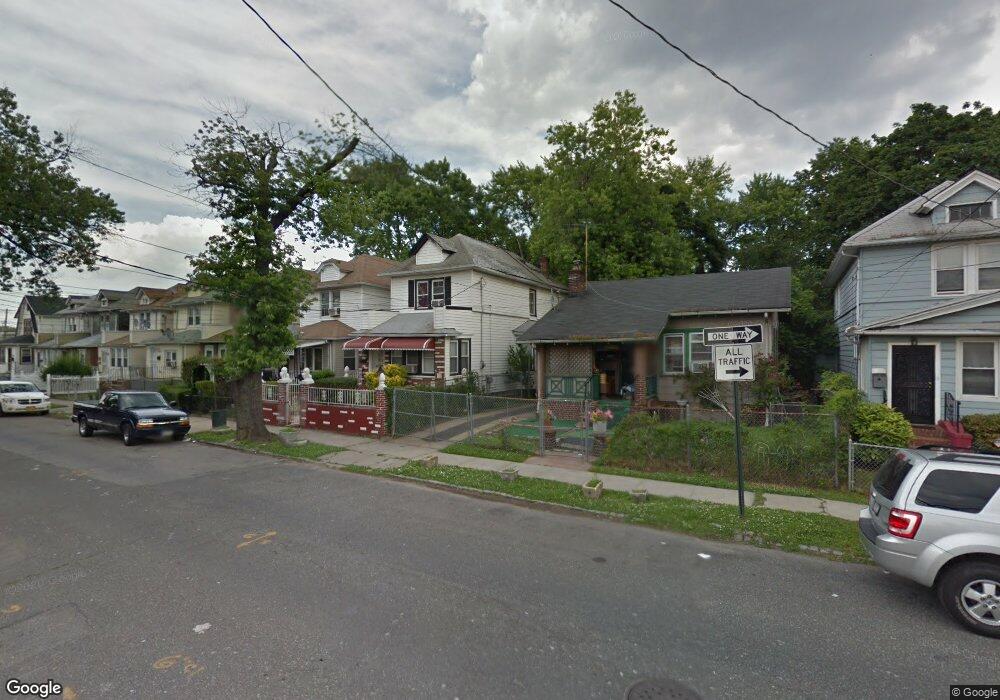 170-04 104th Ave, Jamaica, NY 11433 - photo 1