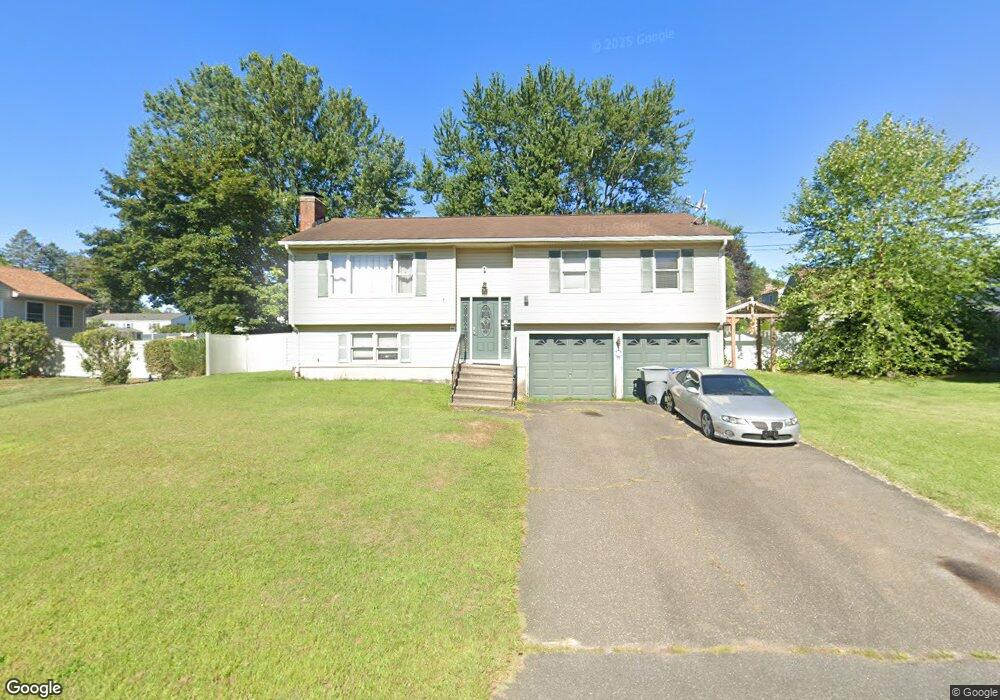 4 Renee Ln, Enfield, CT 06082 - photo 1