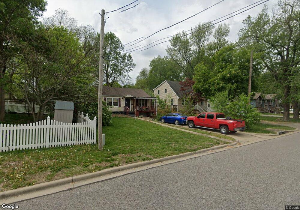 9927 Fairlane Rd, Lenexa, KS 66215 - photo 1