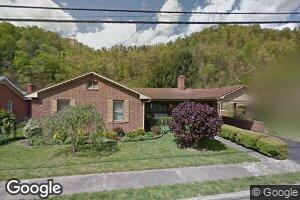 418 Cornelia Ave, Whitesburg, KY 41858