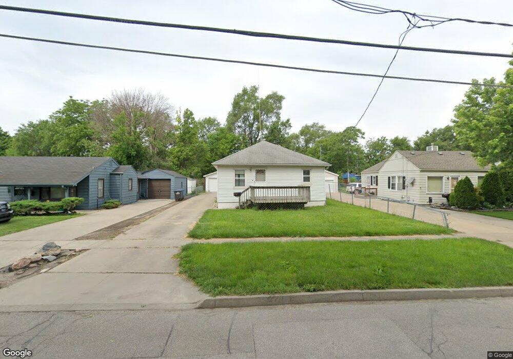 1924 E 24th St, Des Moines, IA 50317 - photo 1