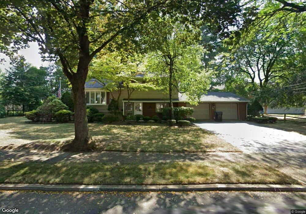 798 Stella Ct, Paramus, NJ 07652 - photo 1