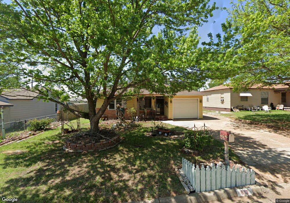 613 N F St, Duncan, OK 73533 - photo 1