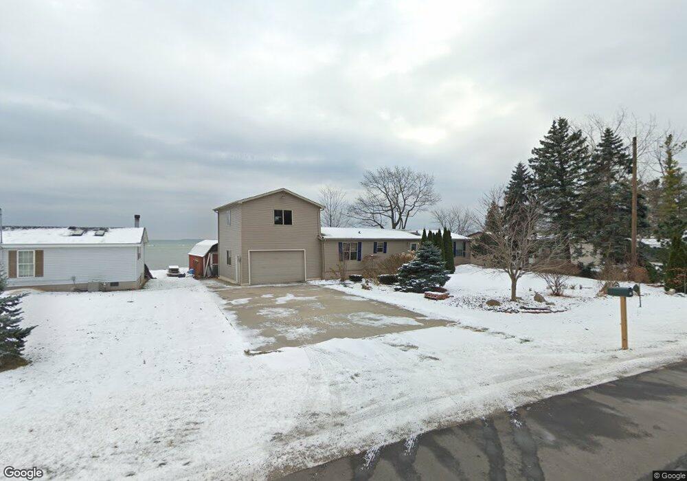 538 N Huron Rd, Au Gres, MI 48703 - photo 1