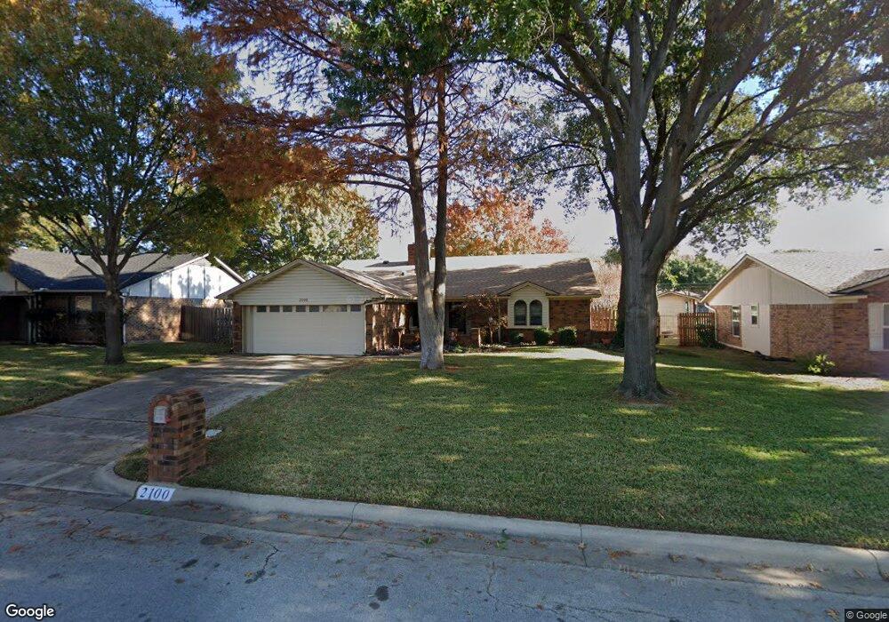 2100 Northglen Dr, Hurst, TX 76054 - photo 1