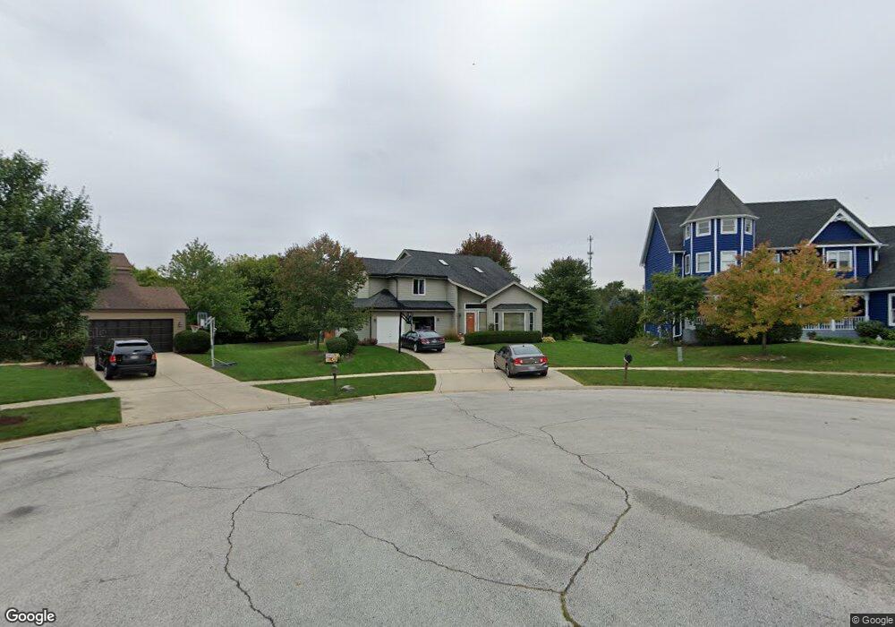 1061 Kristin Ct unit 1, Batavia, IL 60510 - photo 1