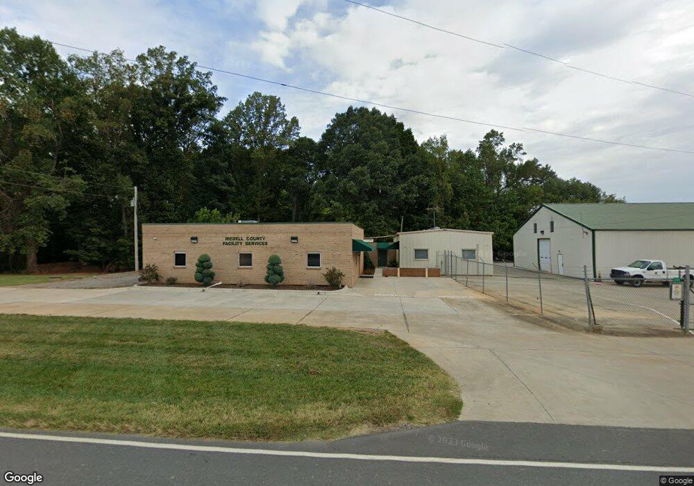 215 Twin Oaks Rd, Statesville, NC 28625 - photo 1