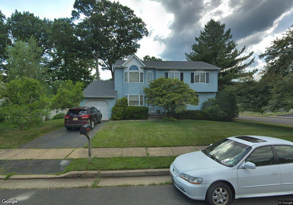 19 Netherwood Cir, Edison, NJ 08820 - photo 1