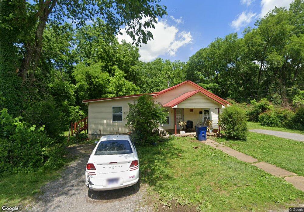 325 White St, Shelbyville, TN 37160 - photo 1