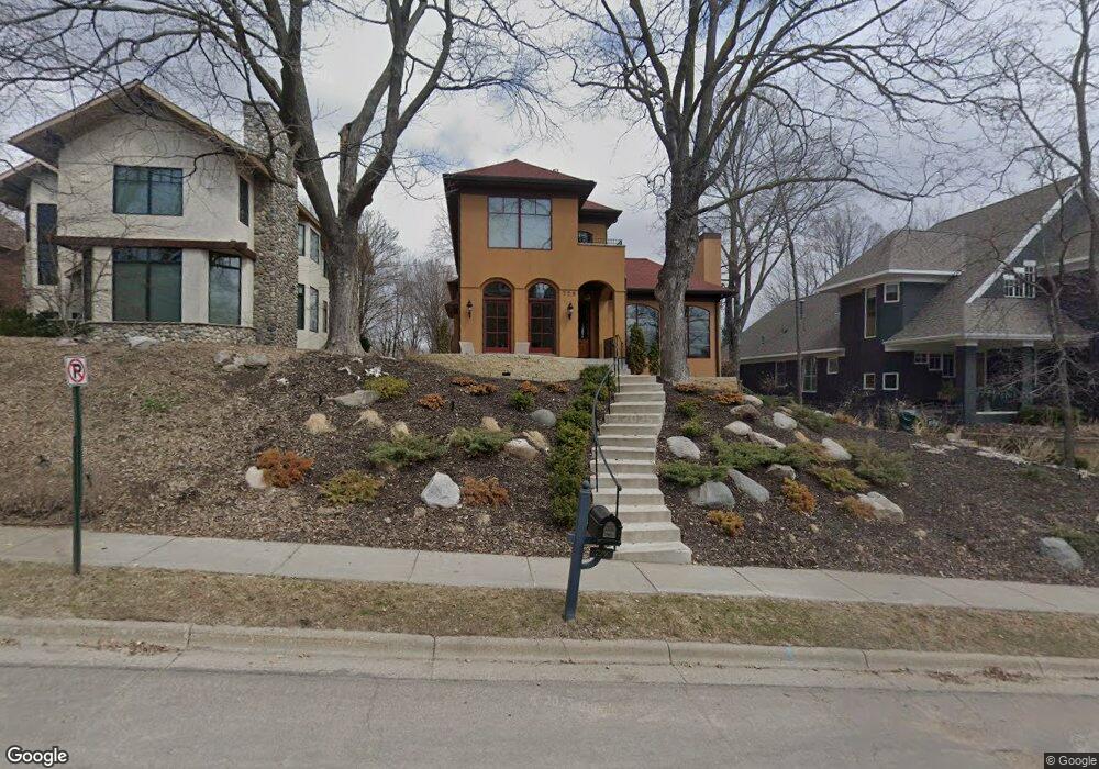 729 Rice St E, Wayzata, MN 55391 - photo 1