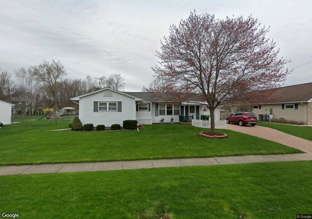 1021 Pleasantview Dr, Flushing, MI 48433 - photo 1