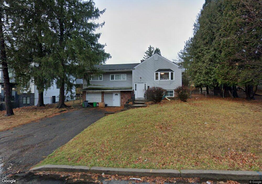 7 Fox Ln, Spring Valley, NY 10977 - photo 1