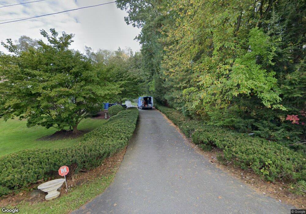 25 Mayfield Rd, Waterbury, CT 06708 - photo 1