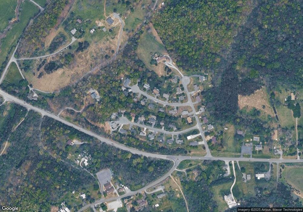 30 Seymour Cir, Staunton, VA 24401 - photo 1