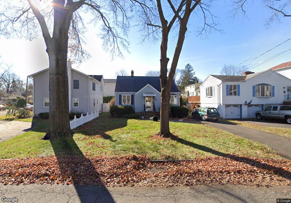 76 Glen Ave, Paramus, NJ 07652 - photo 1