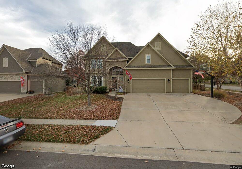 22121 W 58th St, Shawnee, KS 66226 - photo 1