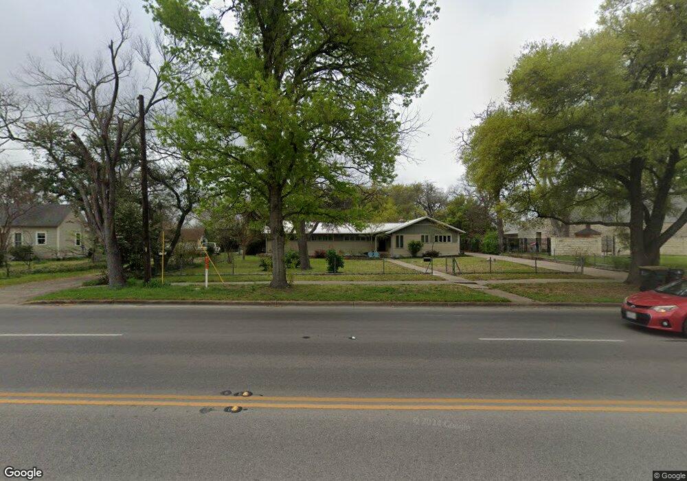 1318 E University Ave, Georgetown, TX 78626 - photo 1