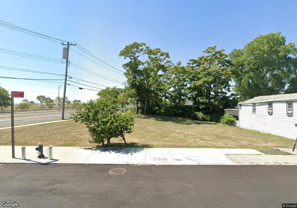 730 Naughton Ave, Staten Island, NY 10305 - photo 1