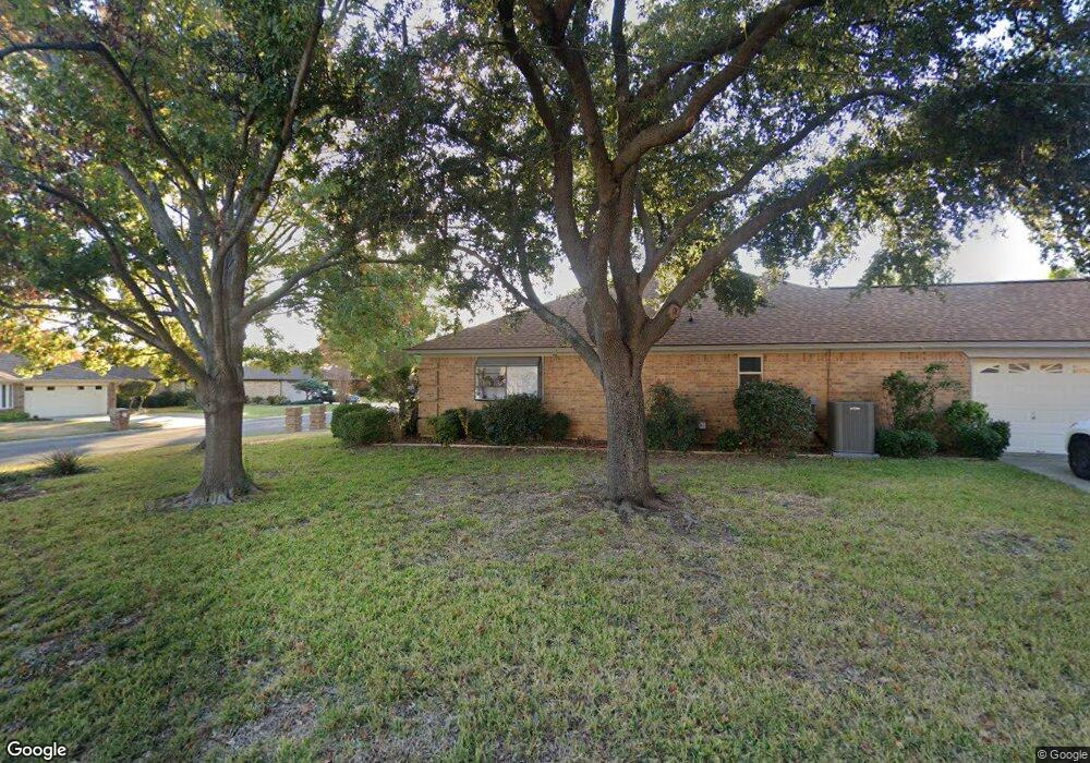 7259 Boca Raton Dr, North Richland Hills, TX 76182 - photo 1