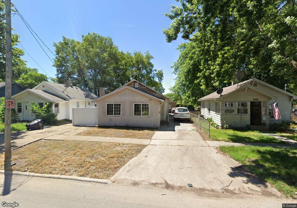 2511 Lyon St, Des Moines, IA 50317 - photo 1