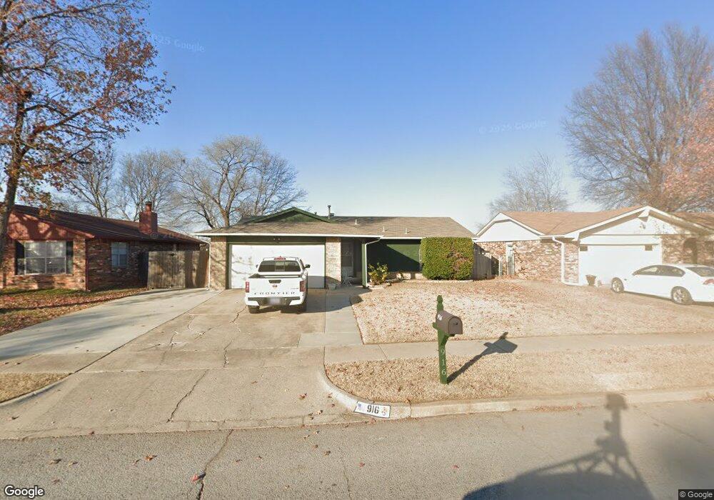 916 W Memphis St, Broken Arrow, OK 74012 - photo 1