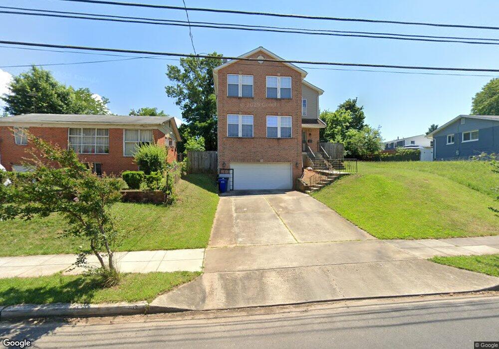 4447 G St SE, Washington, DC 20019 - photo 1