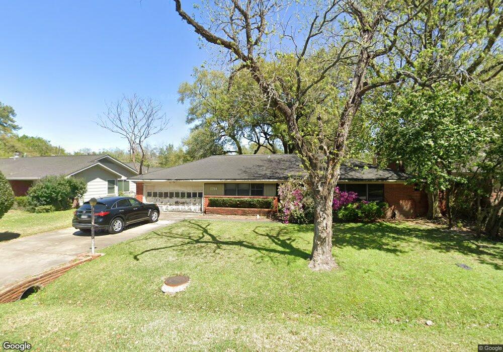 1714 Longacre Dr, Houston, TX 77055 - photo 1