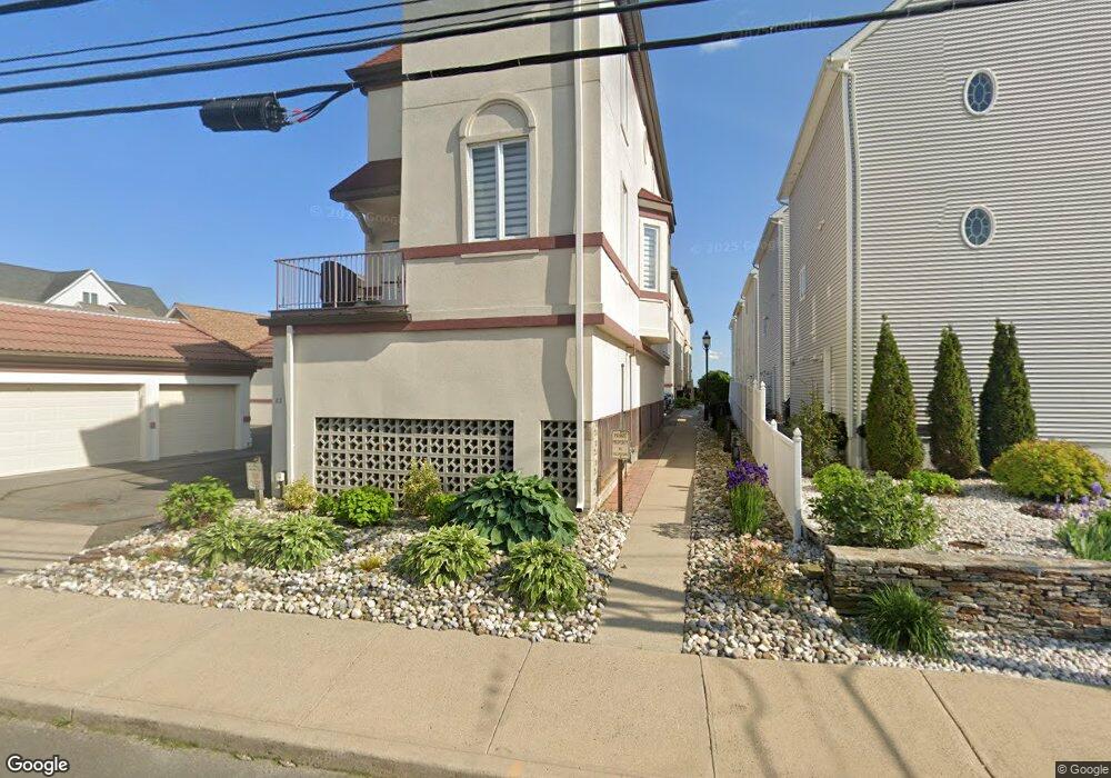 83 Merwin Ave, Milford, CT 06460 - photo 1