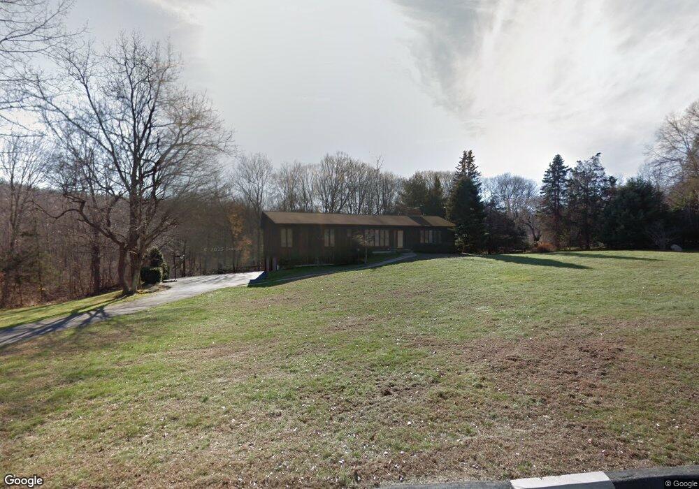 29 Crestview Dr, Woodbridge, CT 06525 - photo 1