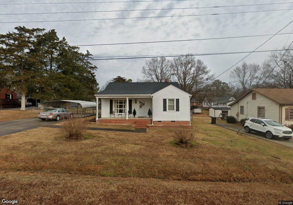 210 W Thorndale Dr, Oxford, NC 27565 - photo 1