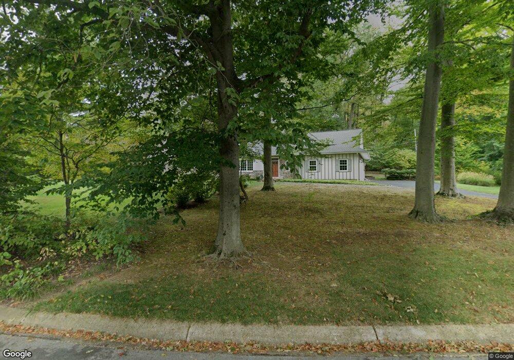 921 Academy Ln, Bryn Mawr, PA 19010 - photo 1