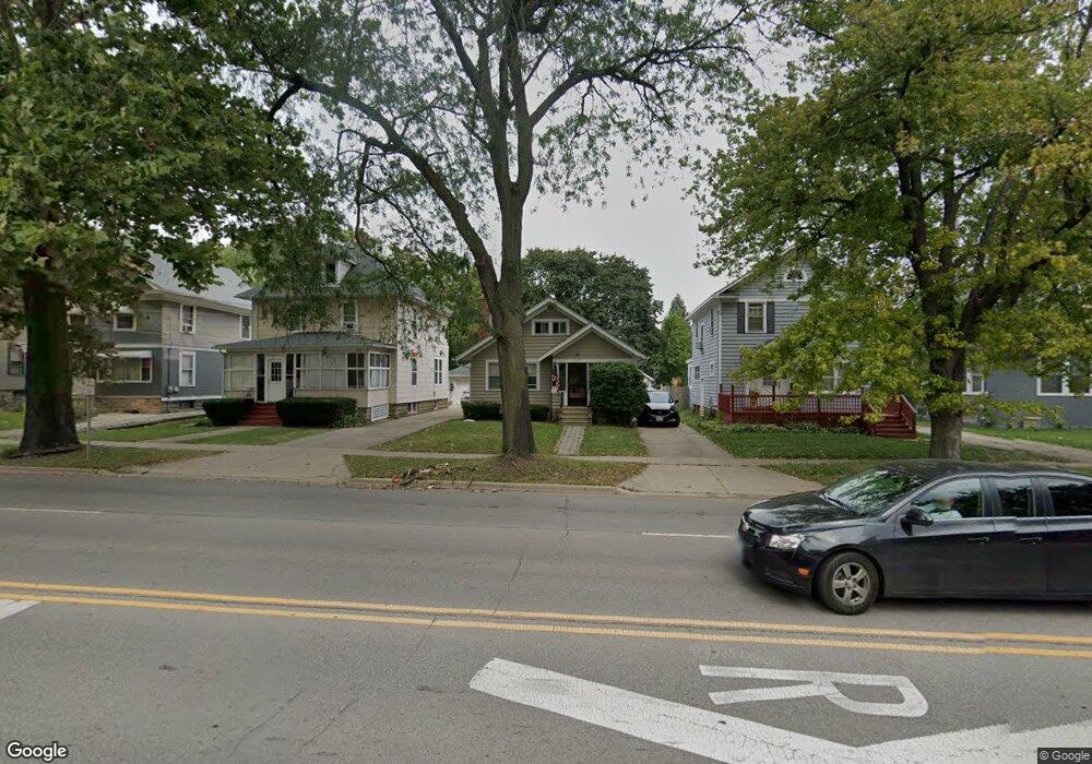 643 W Galena Blvd, Aurora, IL 60506 - photo 1