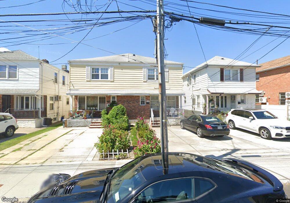 6128 166th St, Fresh Meadows, NY 11365 - photo 1