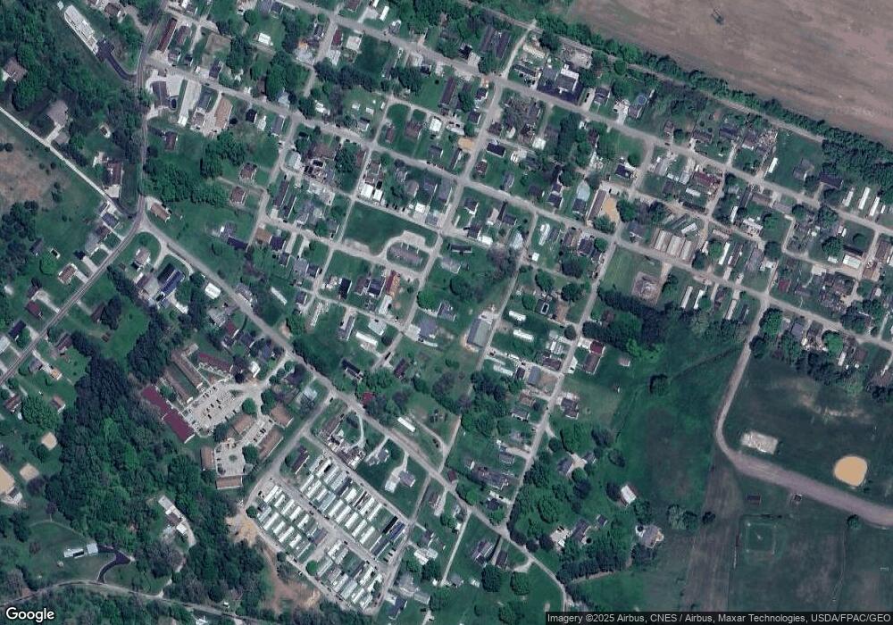 918 Hansel Ave, Logan, OH 43138 - photo 1