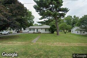 220 W Madison St, Moweaqua, IL 62550