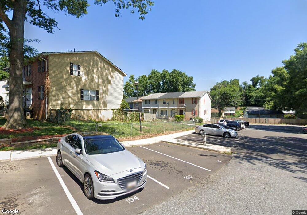 136 Daimler Dr, Capitol Heights, MD 20743 - photo 1